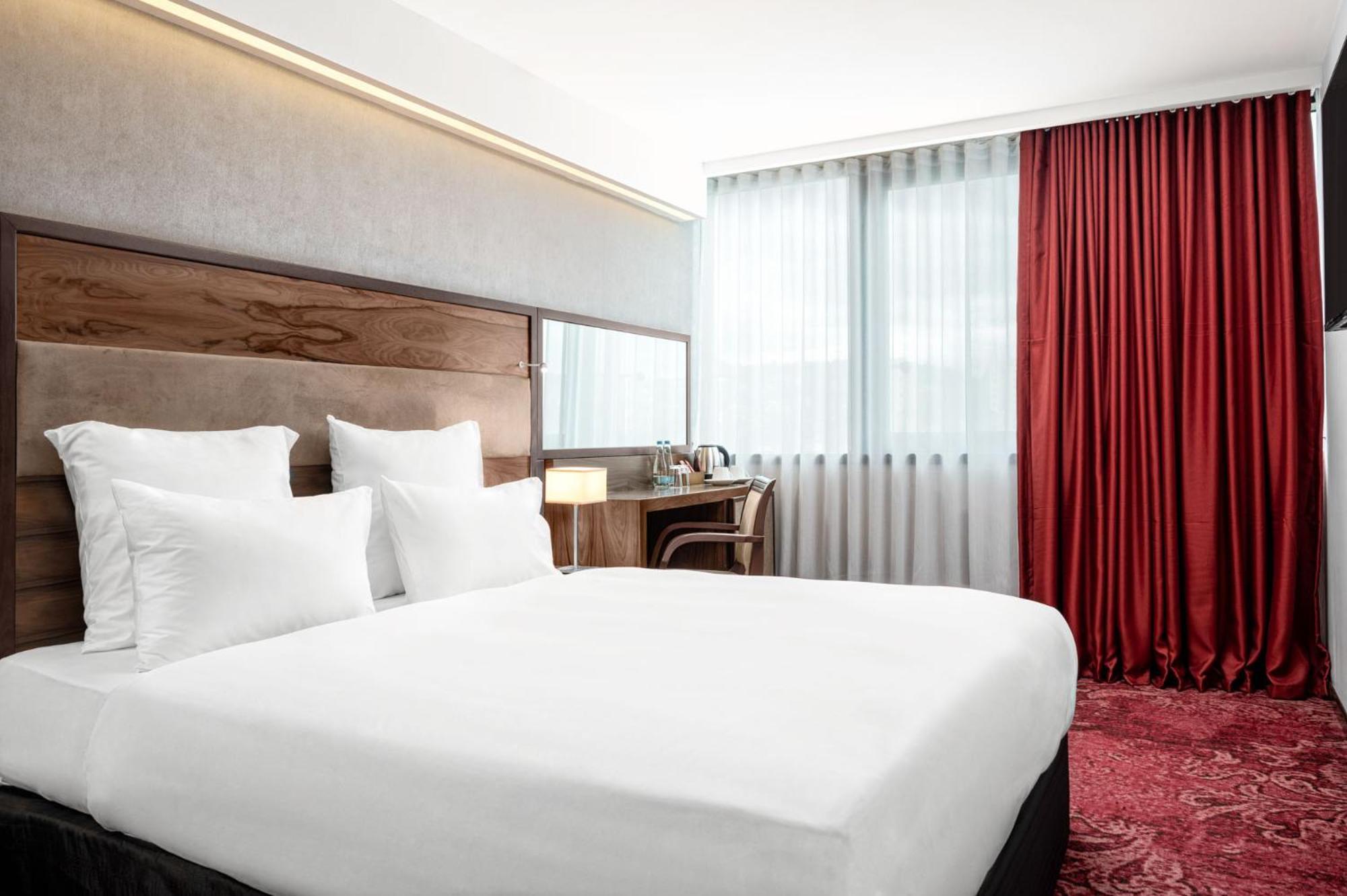 โนโวเทล ซาราเจโว บริสตอล Hotel ซาราเยโว ภายนอก รูปภาพ