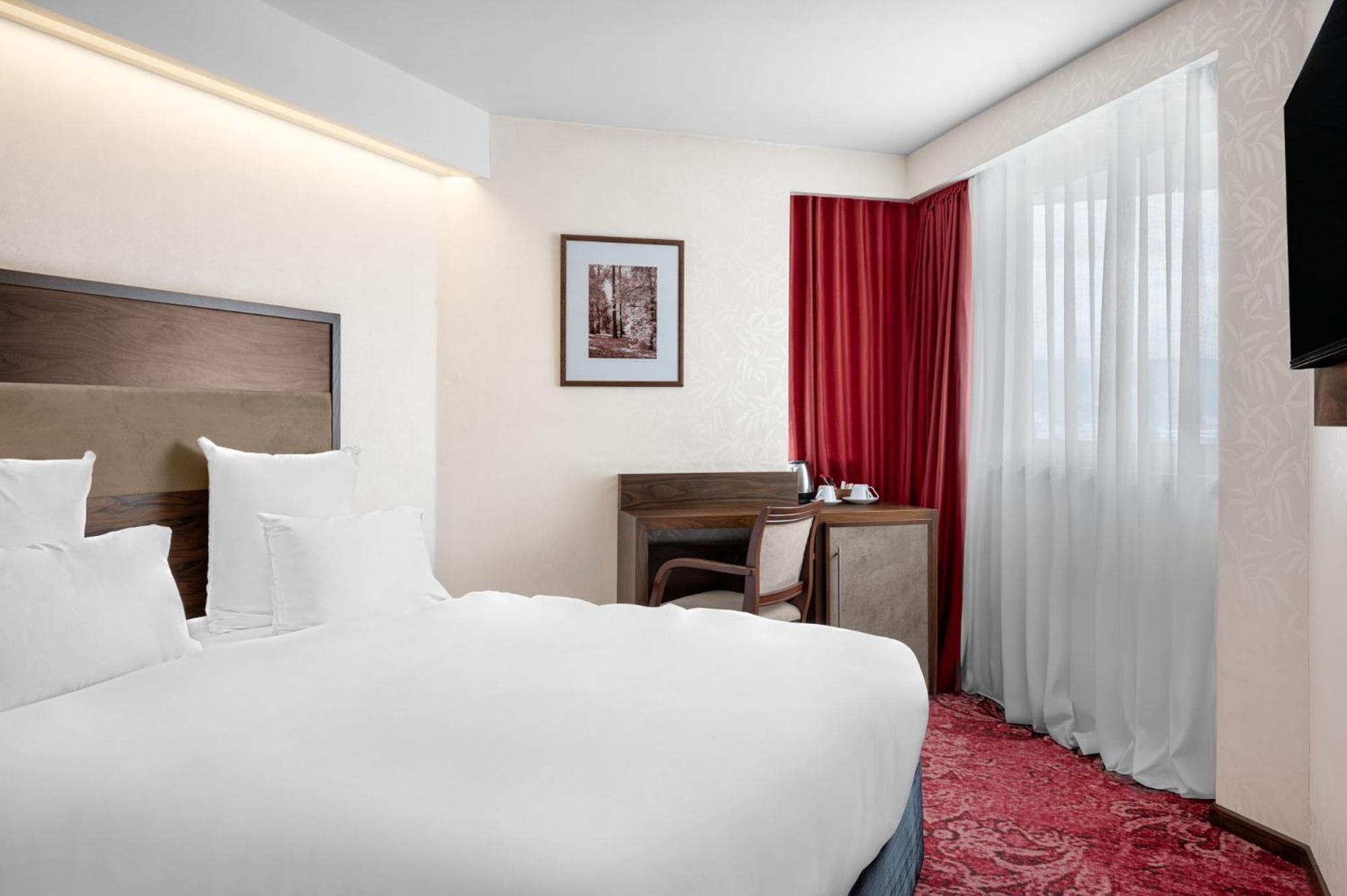 โนโวเทล ซาราเจโว บริสตอล Hotel ซาราเยโว ภายนอก รูปภาพ
