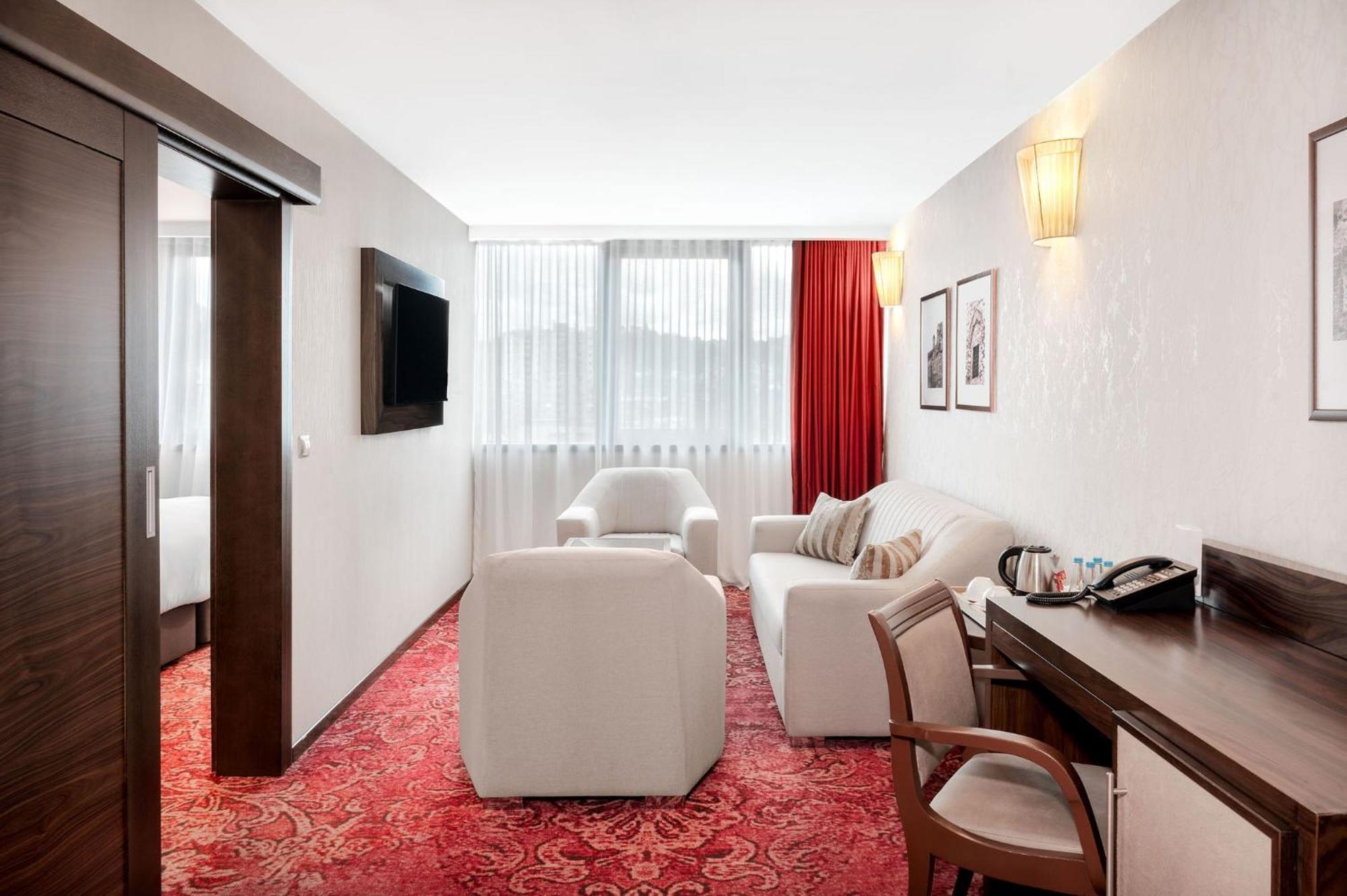 โนโวเทล ซาราเจโว บริสตอล Hotel ซาราเยโว ภายนอก รูปภาพ