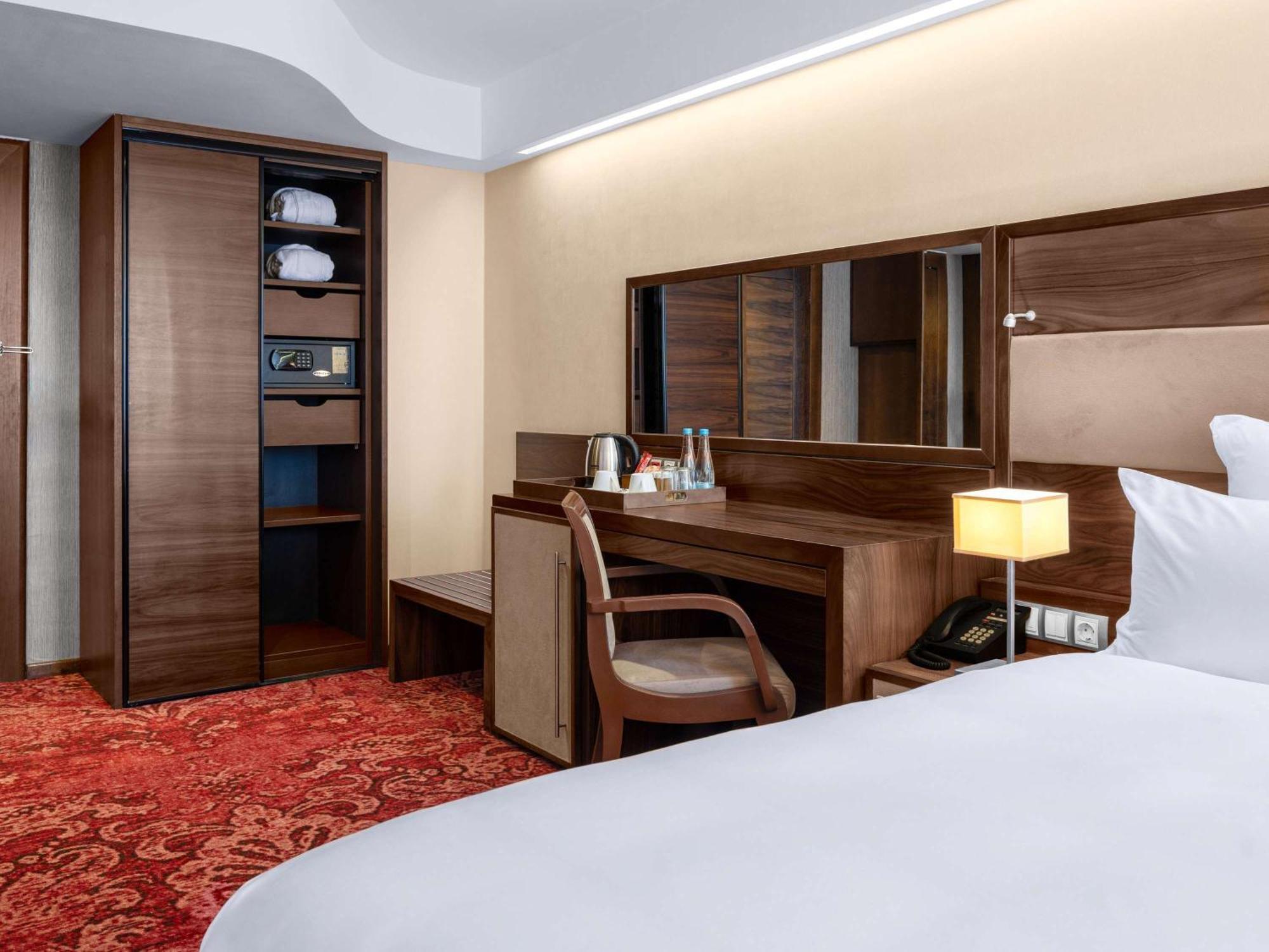 โนโวเทล ซาราเจโว บริสตอล Hotel ซาราเยโว ภายนอก รูปภาพ