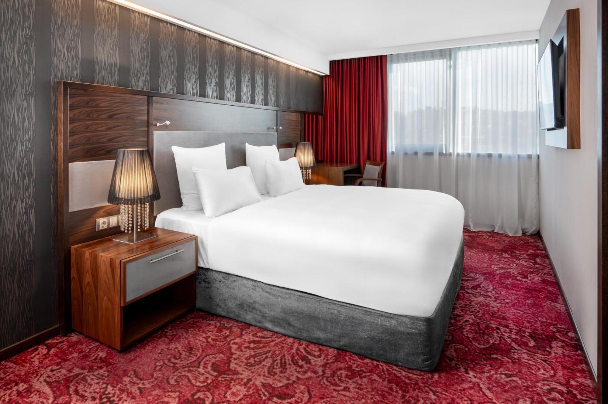 โนโวเทล ซาราเจโว บริสตอล Hotel ซาราเยโว ภายนอก รูปภาพ