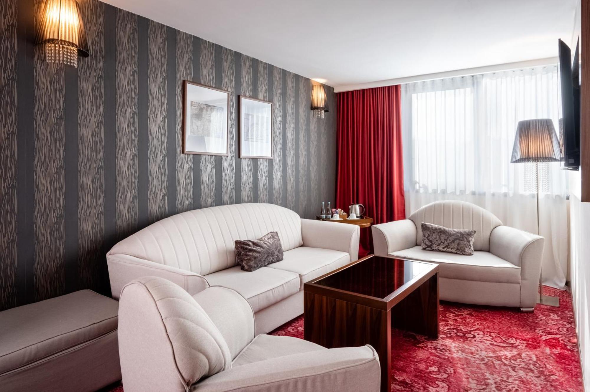 โนโวเทล ซาราเจโว บริสตอล Hotel ซาราเยโว ภายนอก รูปภาพ